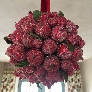 Holiday strawberry balls with velvet ribbon